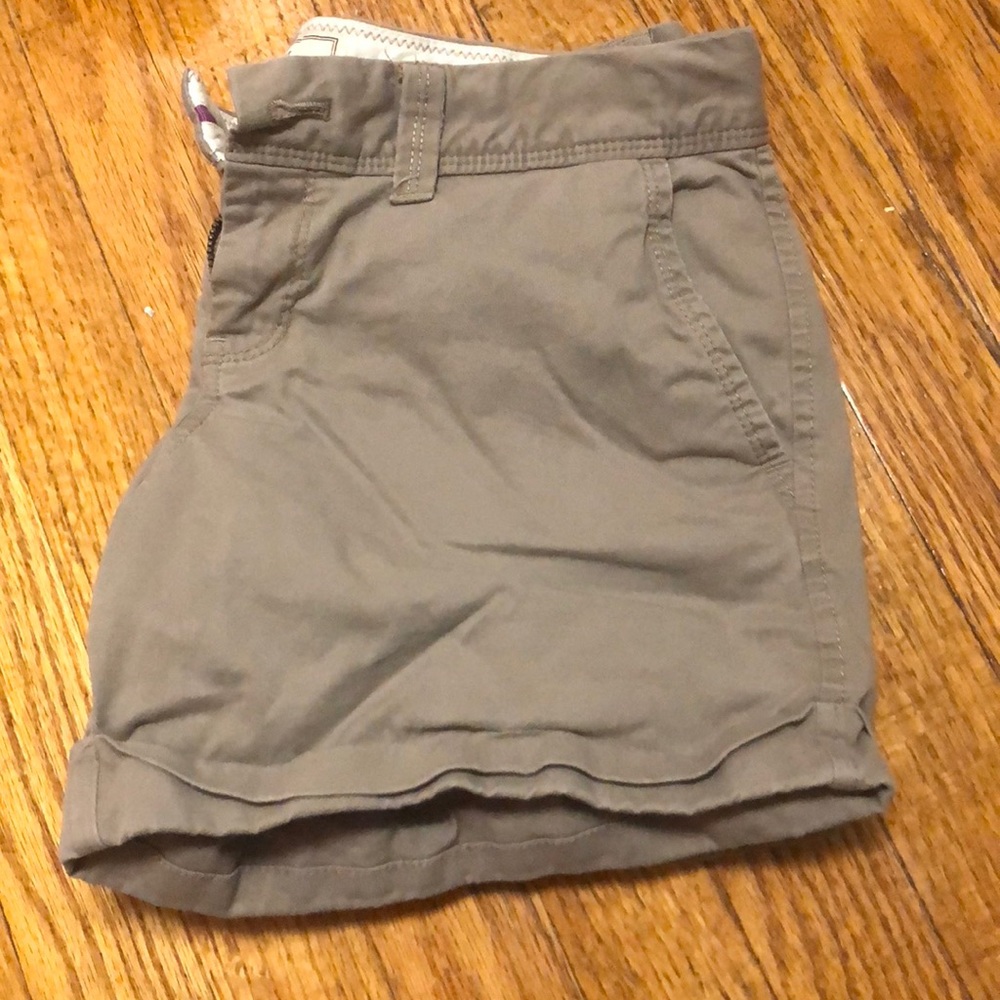 Shorts - Picture 4 of 4